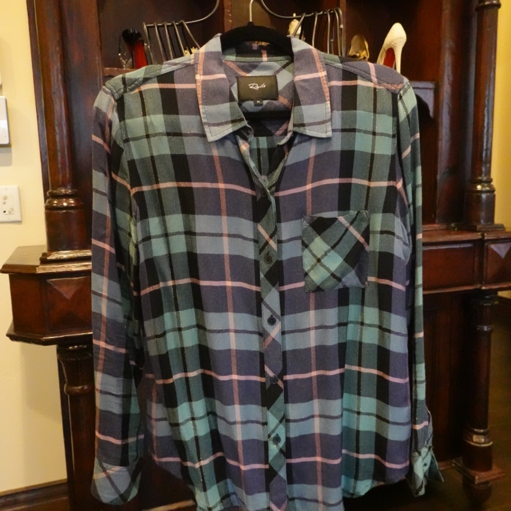 Rails long sleeve plaid long sleeve shirt. Size Medium